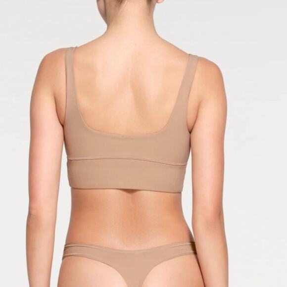 Skims Fits Everybody Square Neck Longline Bralette COLOR: Sand - Picture 5 of 5
